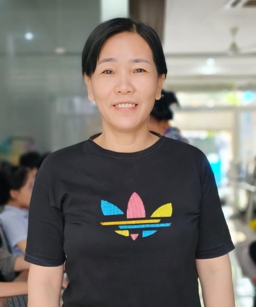 Cô Phượng - Chuyên chăm người già, người bệnh